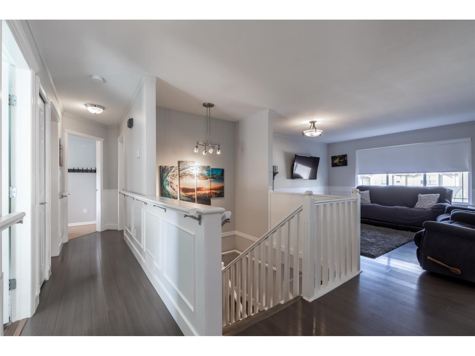 8268 Melburn Drive, Mission, British Columbia  V2V 7H3 - Photo 4 - R3097711