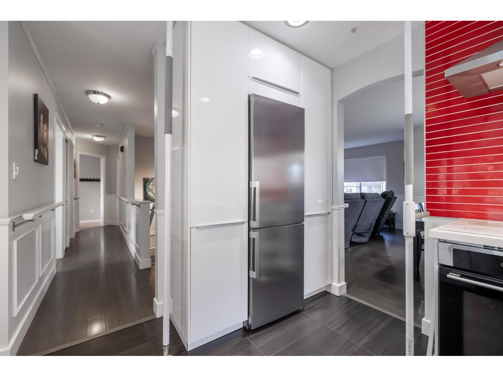 8268 Melburn Drive, Mission, British Columbia  V2V 7H3 - Photo 12 - R3097711