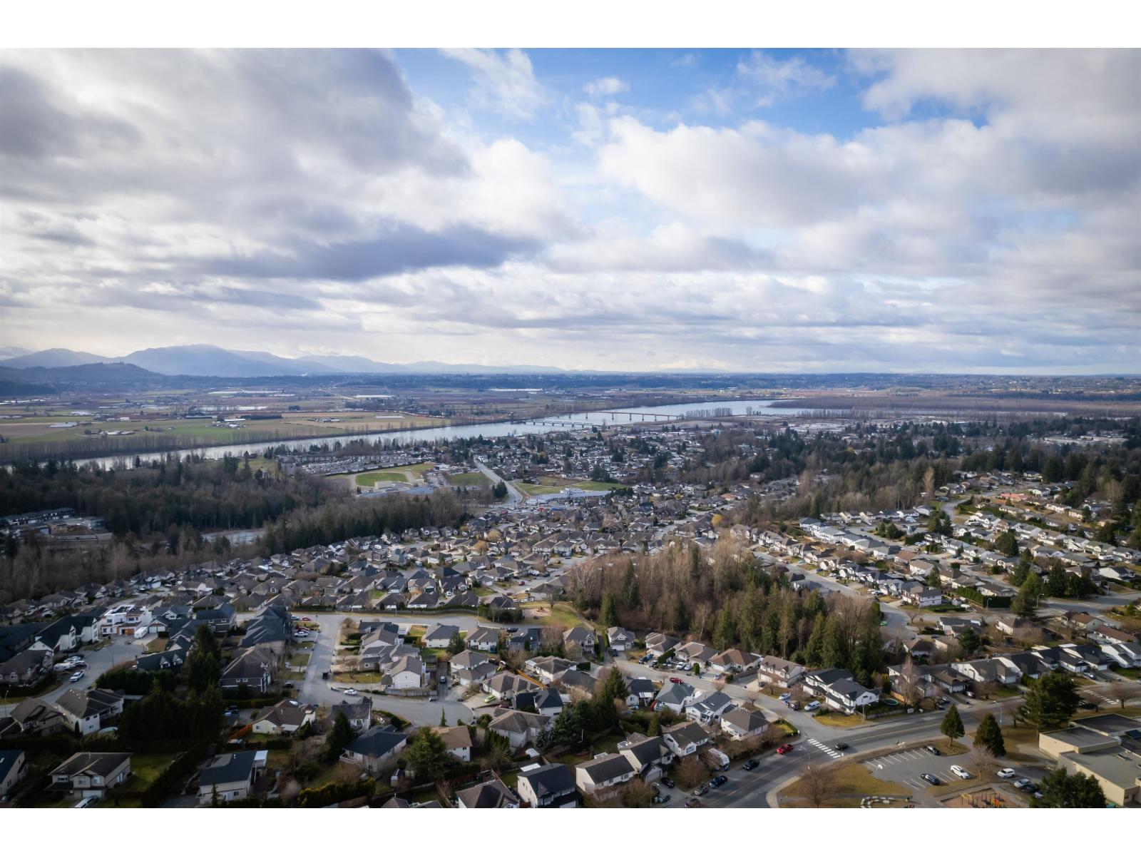 8268 Melburn Drive, Mission, British Columbia  V2V 7H3 - Photo 39 - R3097711