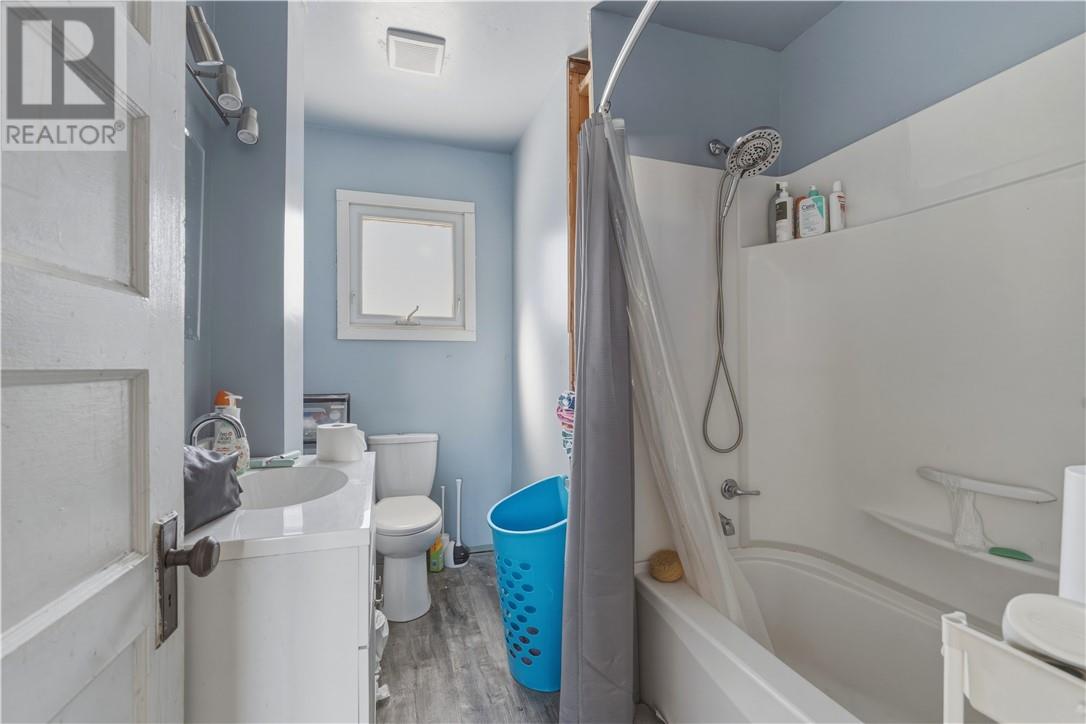 9 Longyear Road, Falconbridge, Ontario  P0M 1S0 - Photo 13 - 2126710