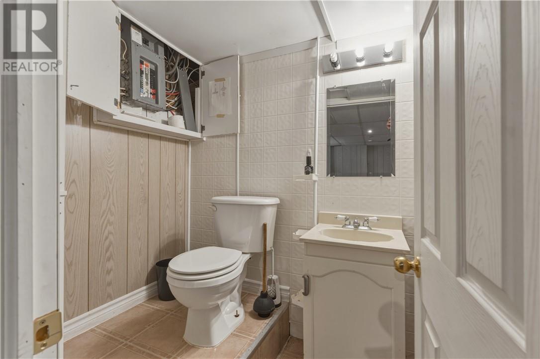 9 Longyear Road, Falconbridge, Ontario  P0M 1S0 - Photo 17 - 2126710