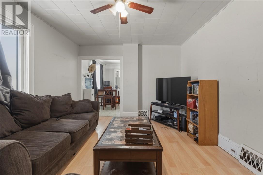 9 Longyear Road, Falconbridge, Ontario  P0M 1S0 - Photo 8 - 2126710