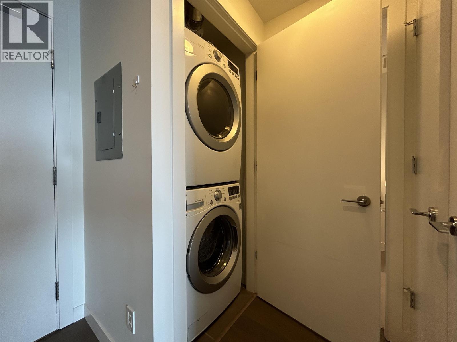 11xx 9060 University Crescent, Burnaby, British Columbia  V5A 0E1 - Photo 12 - R3098613