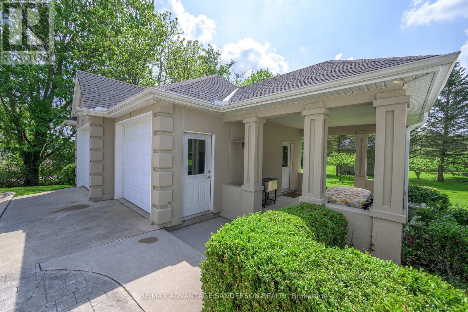 20735 Denfield Road, London North, Ontario  N6H 5L2 - Photo 11 - X12870186