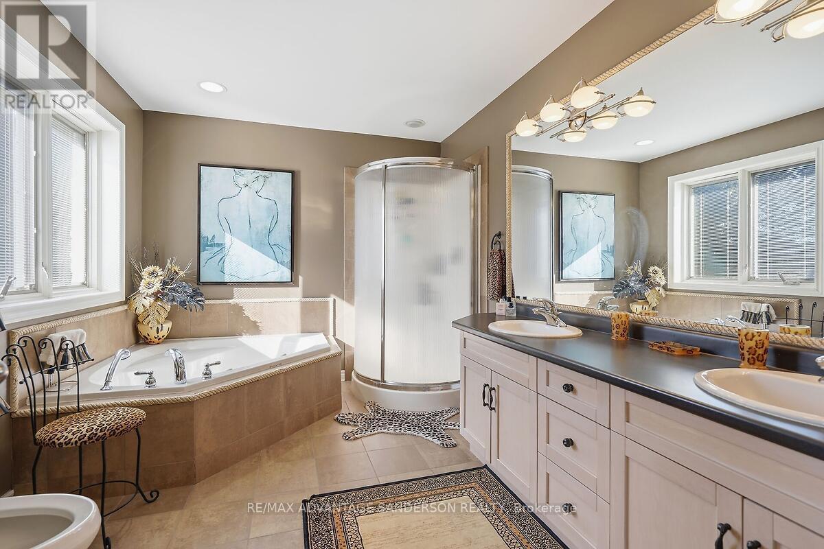 20735 Denfield Road, London North, Ontario  N6H 5L2 - Photo 38 - X12870186