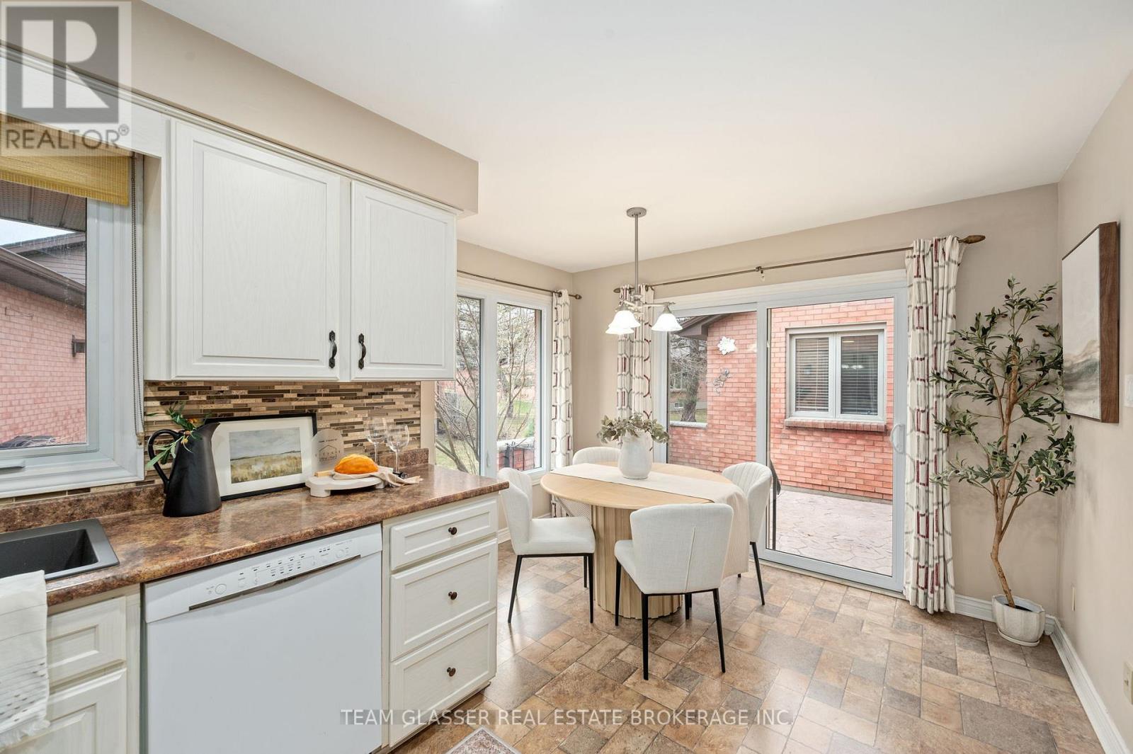 41 - 55 Fiddlers Green Road, London North, Ontario  N6H 4T8 - Photo 10 - X12870324