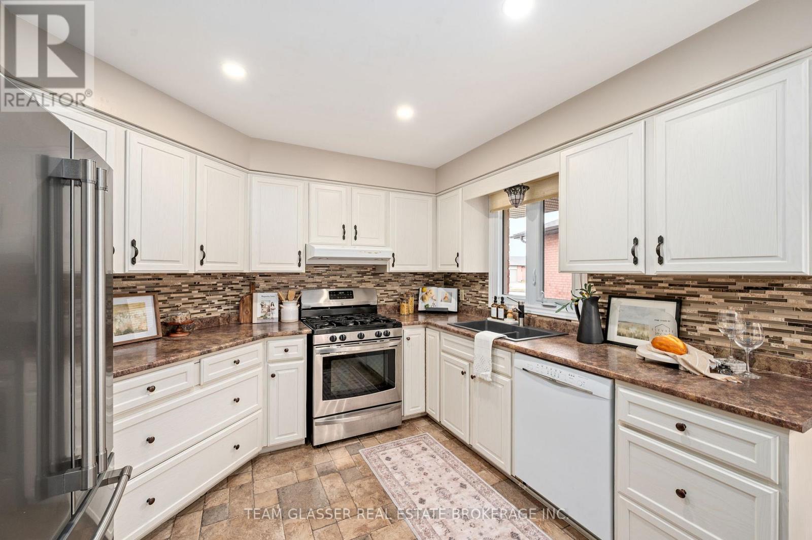 41 - 55 Fiddlers Green Road, London North, Ontario  N6H 4T8 - Photo 13 - X12870324