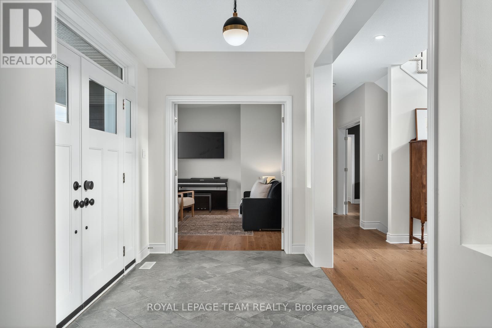 226 Kaswit Drive, Beckwith, Ontario  K7C 0C4 - Photo 3 - X12870274