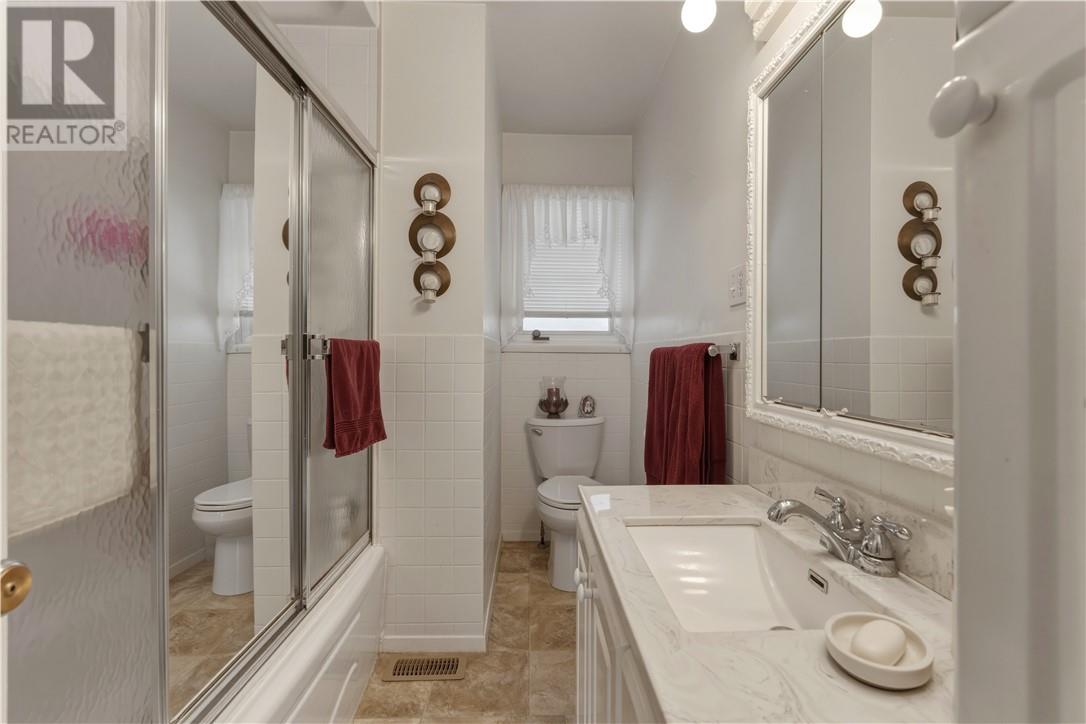 33 Oakwood Avenue, Capreol, Ontario  P0M 1H0 - Photo 18 - 2126752