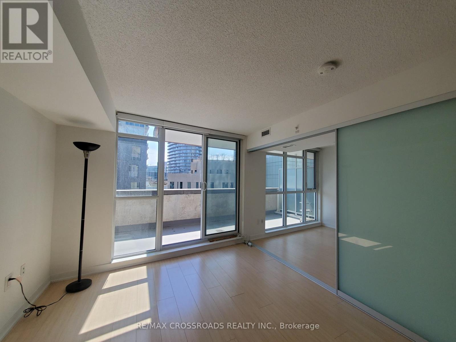 325 - 85 Queens Wharf Road, Toronto (Waterfront Communities), Ontario  M5V 0J9 - Photo 12 - C12870228