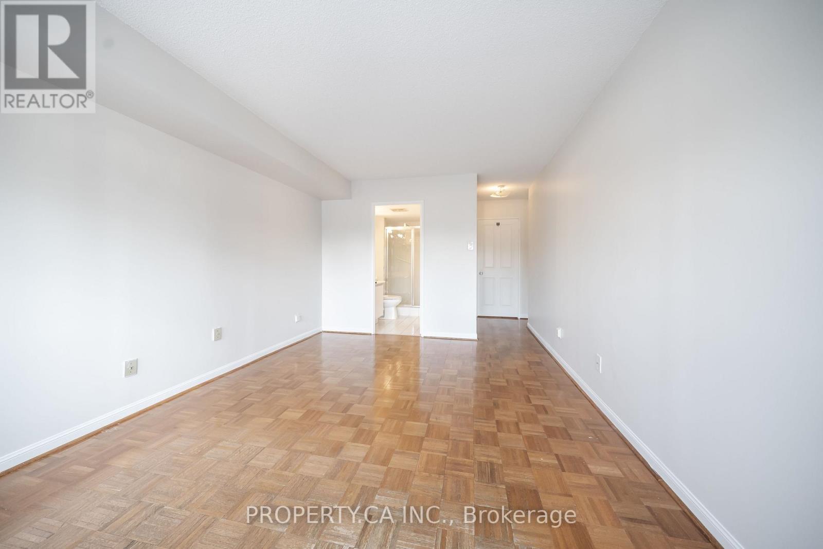 201 - 1121 Steeles Avenue W, Toronto (Westminster-Branson), Ontario  M2R 3W7 - Photo 18 - C12870246