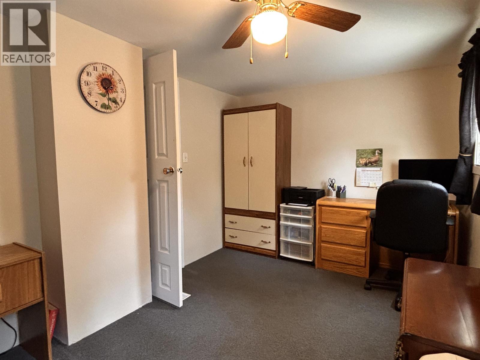 5390 Park Drive, 103 Mile House, British Columbia  V0K 2E1 - Photo 16 - R3098625