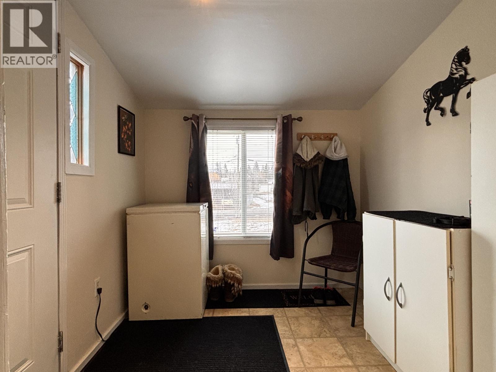 5390 Park Drive, 103 Mile House, British Columbia  V0K 2E1 - Photo 22 - R3098625