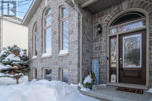 1480 Hanover Drive, Kingston, Ontario  K7P 0B9 - Photo 3 - X12869960