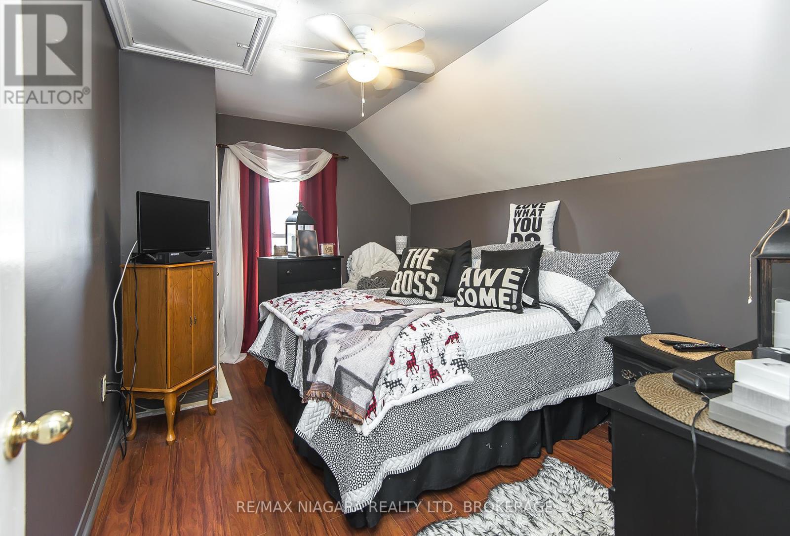 9 Beech Street, Port Colborne (Main Street), Ontario  L3K 3N7 - Photo 28 - X12870192