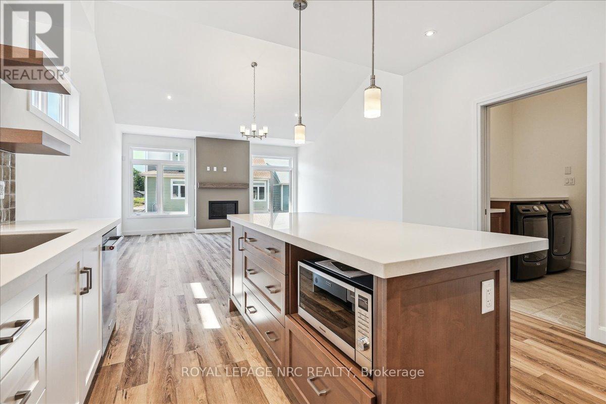 63 Beachwalk Crescent, Fort Erie, Ontario  L0S 1B0 - Photo 14 - X12870226