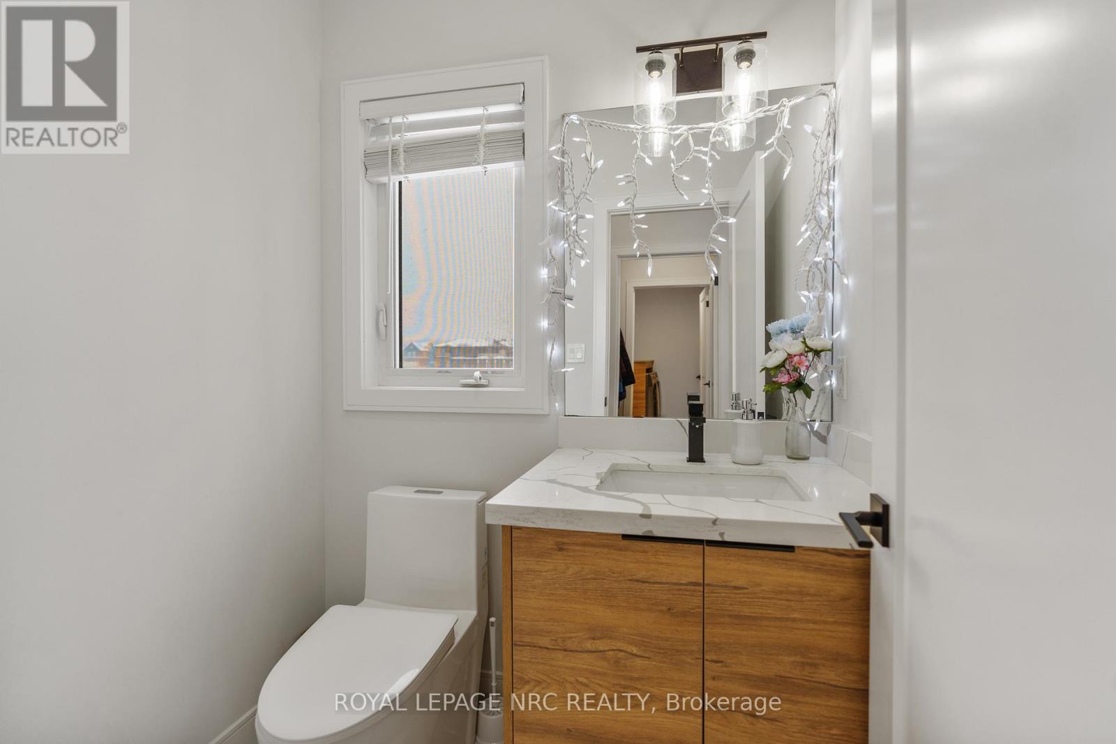 Upper - 7384 Splendour Drive, Niagara Falls, Ontario  L2H 3V8 - Photo 10 - X12870302