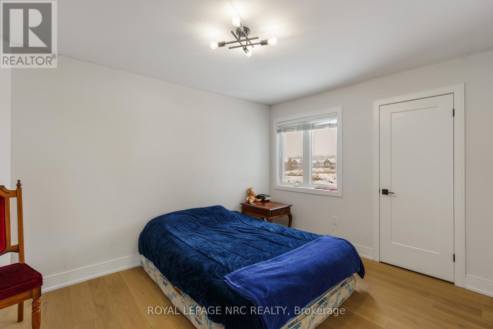 Upper - 7384 Splendour Drive, Niagara Falls, Ontario  L2H 3V8 - Photo 18 - X12870302