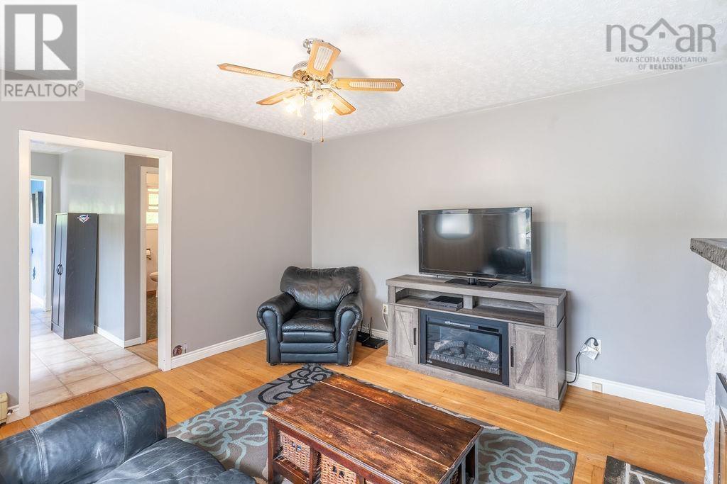 15 Breezy Lane, Lake Echo, Nova Scotia B3E 1L9 - Photo 11 - 202524156