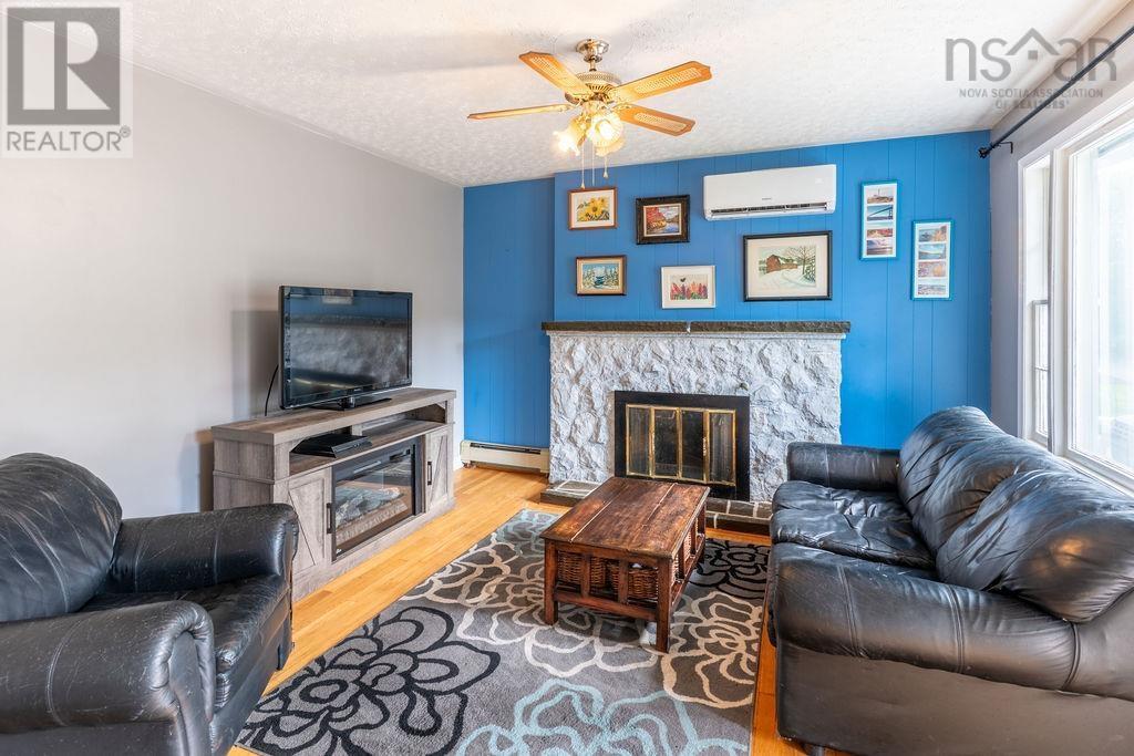 15 Breezy Lane, Lake Echo, Nova Scotia B3E 1L9 - Photo 8 - 202524156