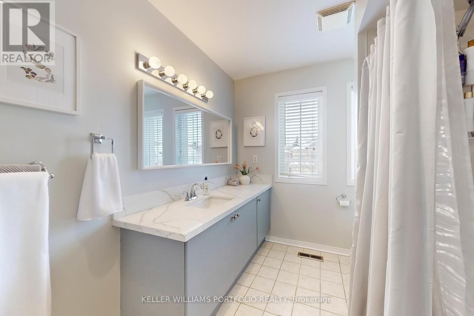 75 Monteith Crescent, Vaughan (Maple), Ontario  L6A 3M9 - Photo 22 - N12870190