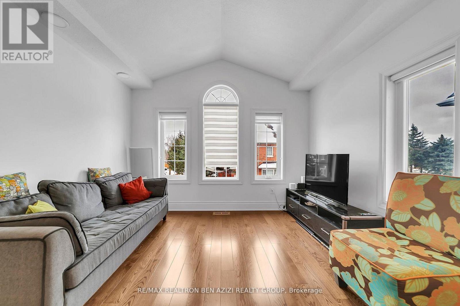 5 - 190 Harding Boulevard W, Richmond Hill (North Richvale), Ontario  L4C 0J9 - Photo 25 - N12870214