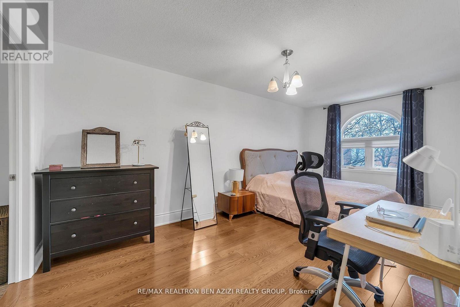 5 - 190 Harding Boulevard W, Richmond Hill (North Richvale), Ontario  L4C 0J9 - Photo 32 - N12870214