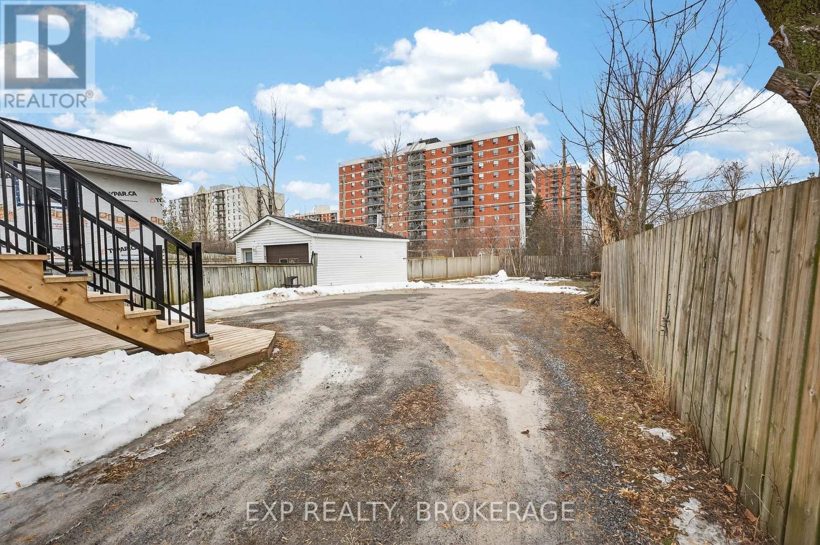 632 Macdonnell Street, Kingston (East Of Sir John A. Blvd), Ontario  K7K 4X3 - Photo 13 - X12870280