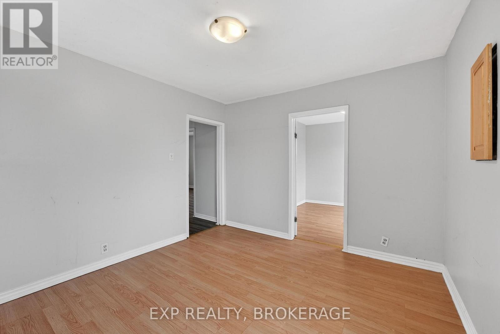 632 Macdonnell Street, Kingston (East Of Sir John A. Blvd), Ontario  K7K 4X3 - Photo 7 - X12870280