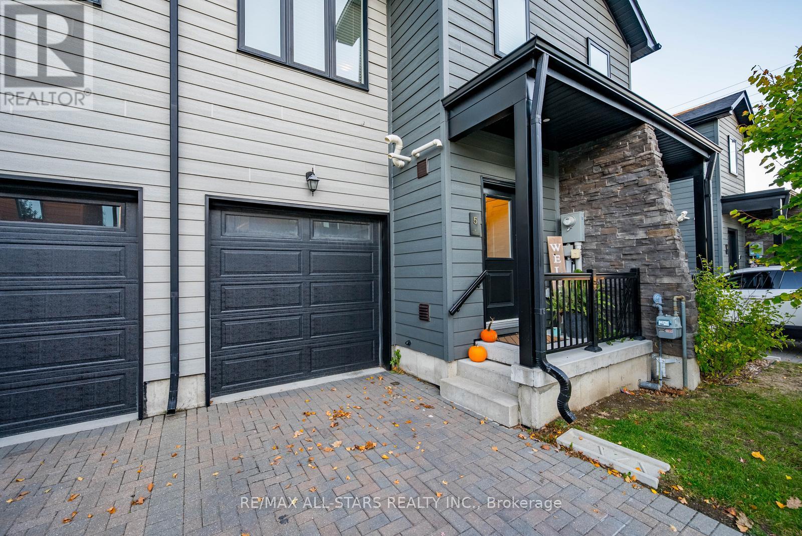 20 - 5 Stonehart Lane, Barrie (East Bayfield), Ontario  L4M 7E8 - Photo 3 - S12870220