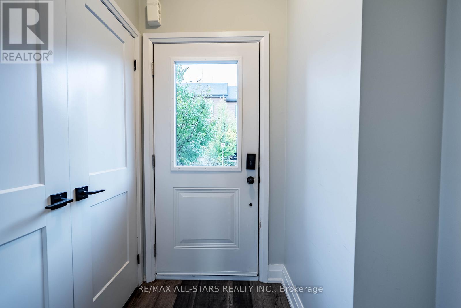 20 - 5 Stonehart Lane, Barrie (East Bayfield), Ontario  L4M 7E8 - Photo 5 - S12870220