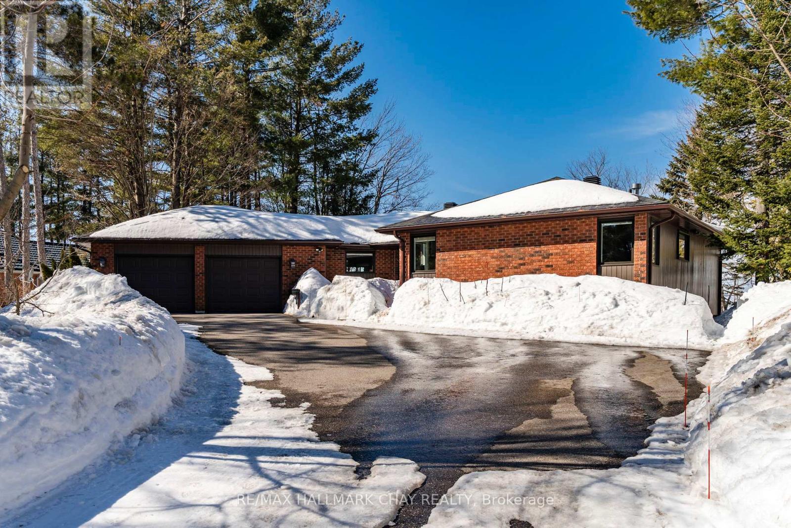 16 Highland Drive, Oro-Medonte (Horseshoe Valley), Ontario  L0L 2L0 - Photo 2 - S12870236
