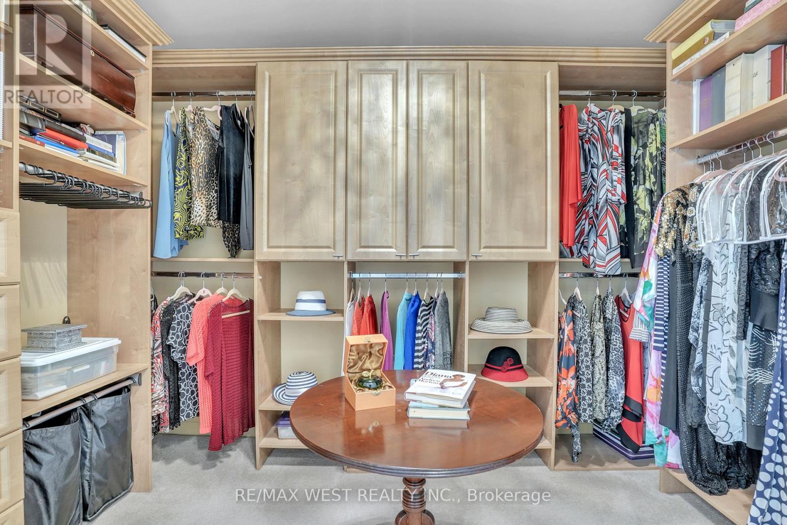 Ph1 1 - 2 Toronto Street, Barrie (City Centre), Ontario  L4N 9R2 - Photo 12 - S12870254