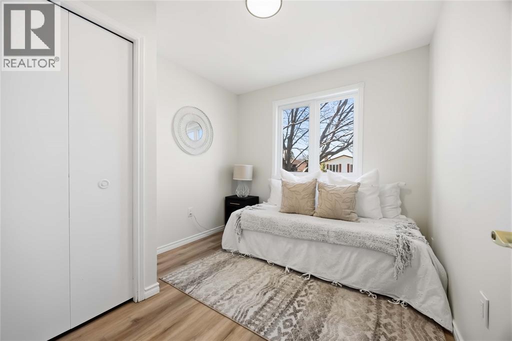 391 Bradford Drive, Sarnia, Ontario  N7S 5R4 - Photo 11 - 26004664