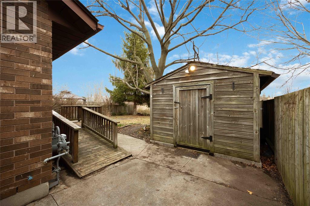 391 Bradford Drive, Sarnia, Ontario  N7S 5R4 - Photo 36 - 26004664