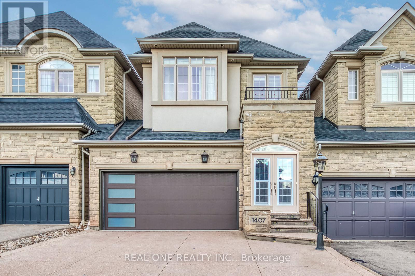 1407 Craigleith Road, Oakville, Ontario  L6H 0A7 - Photo 2 - W12870182