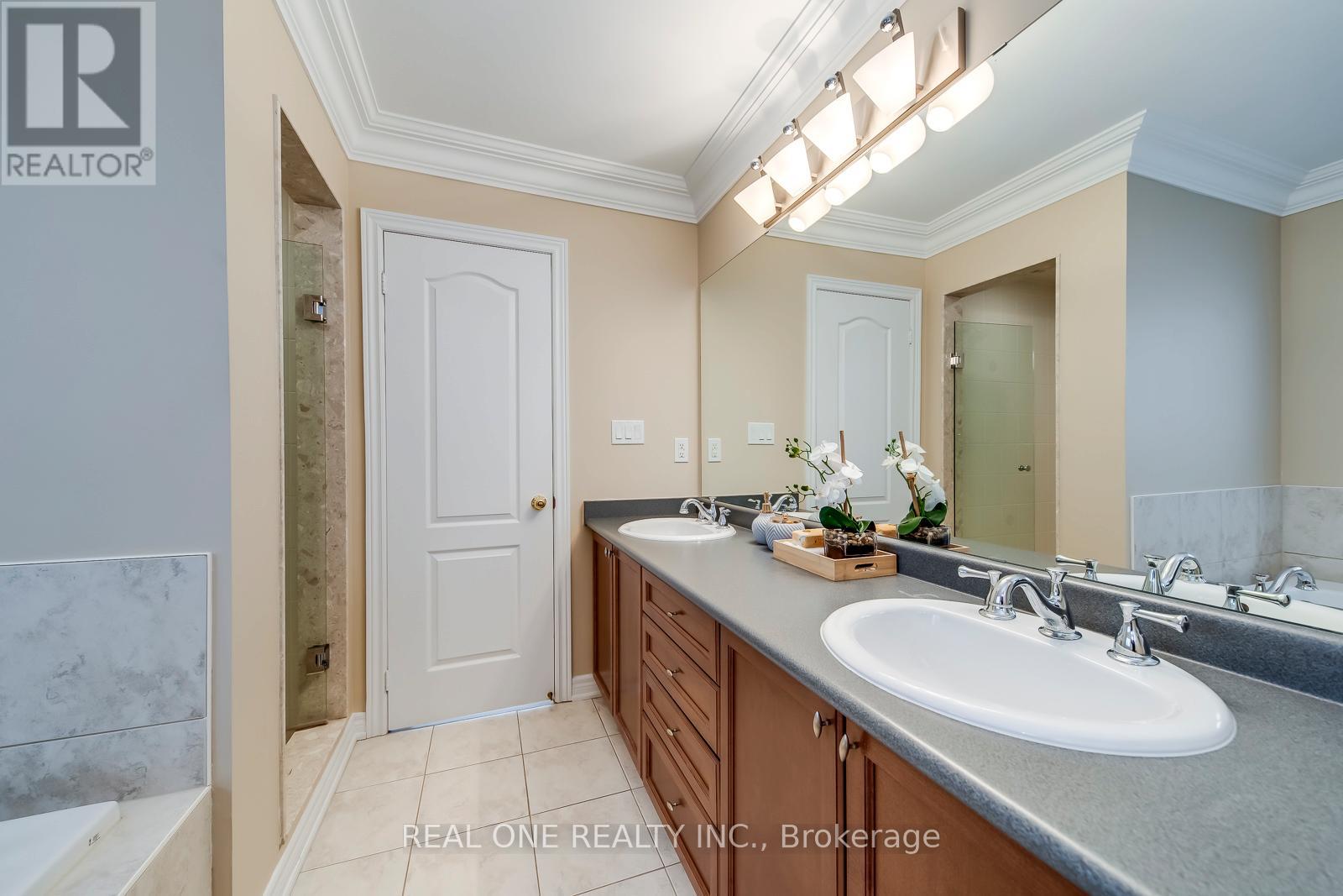 1407 Craigleith Road, Oakville, Ontario  L6H 0A7 - Photo 27 - W12870182