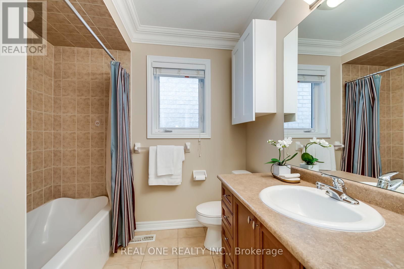 1407 Craigleith Road, Oakville, Ontario  L6H 0A7 - Photo 35 - W12870182