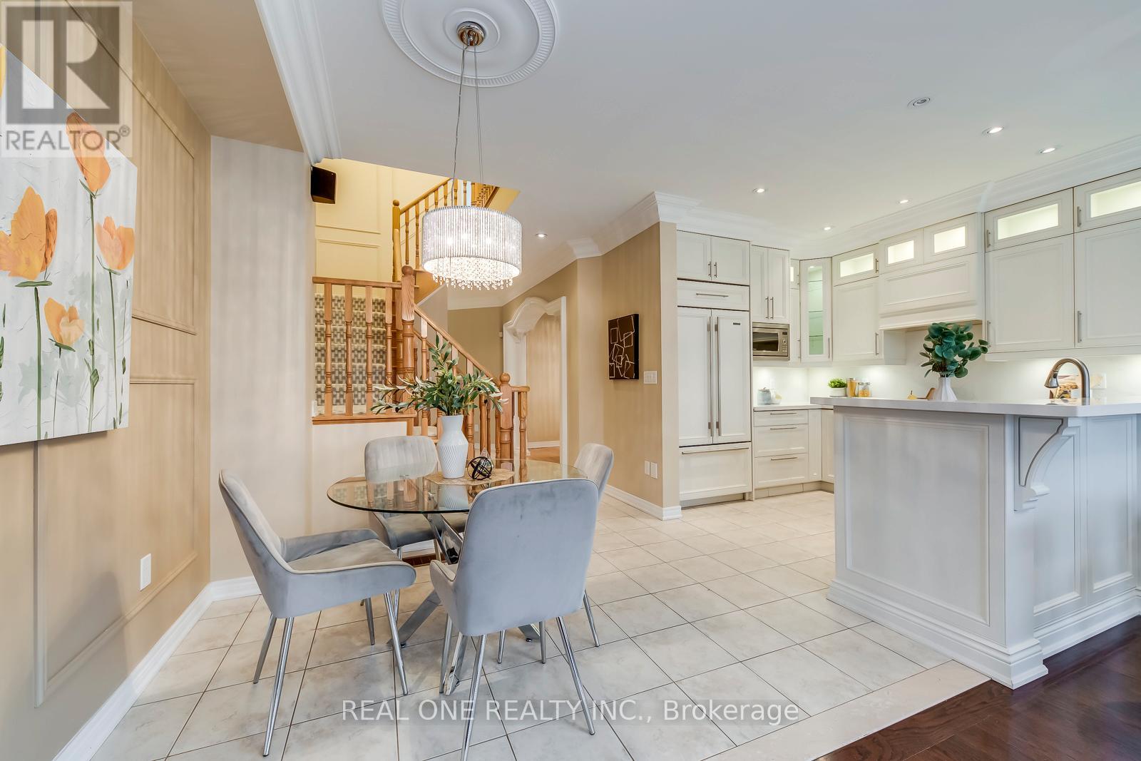 1407 Craigleith Road, Oakville, Ontario  L6H 0A7 - Photo 8 - W12870182