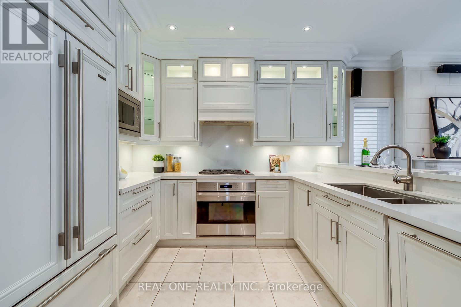 1407 Craigleith Road, Oakville, Ontario  L6H 0A7 - Photo 9 - W12870182