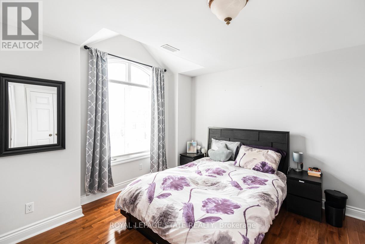 6 Griggsden Avenue, Toronto (Humber Heights), Ontario  M9P 2Z5 - Photo 27 - W12870184