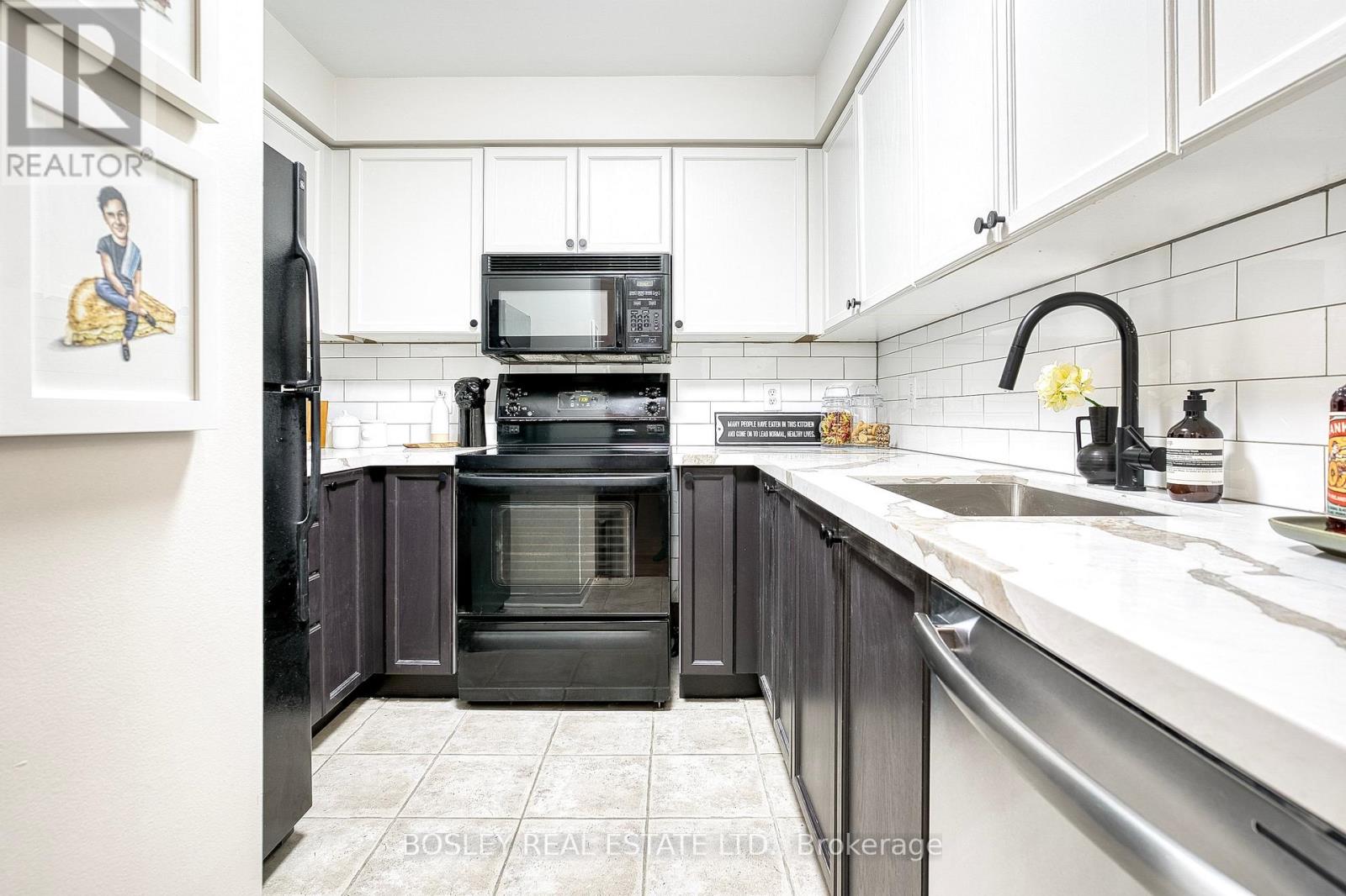 706 - 17 Michael Power Place, Toronto, Ontario  M9A 5G5 - Photo 4 - W12870188