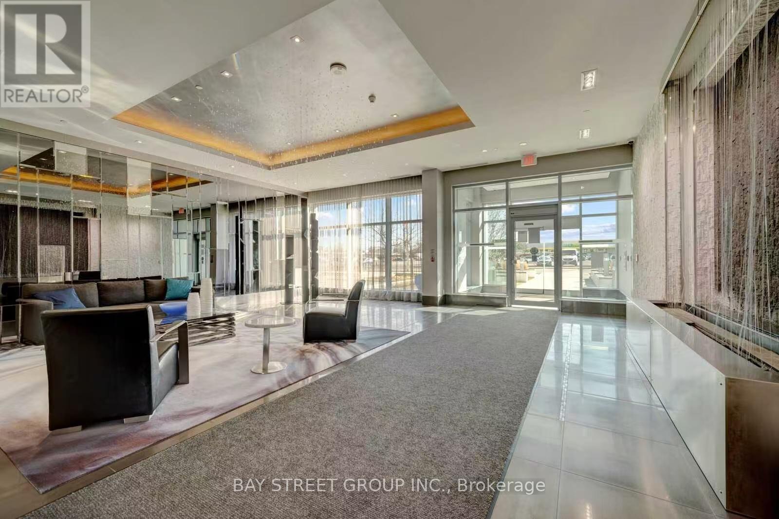 515 - 65 Speers Road, Oakville (Co Central), Ontario  L6K 0J1 - Photo 10 - W12870256