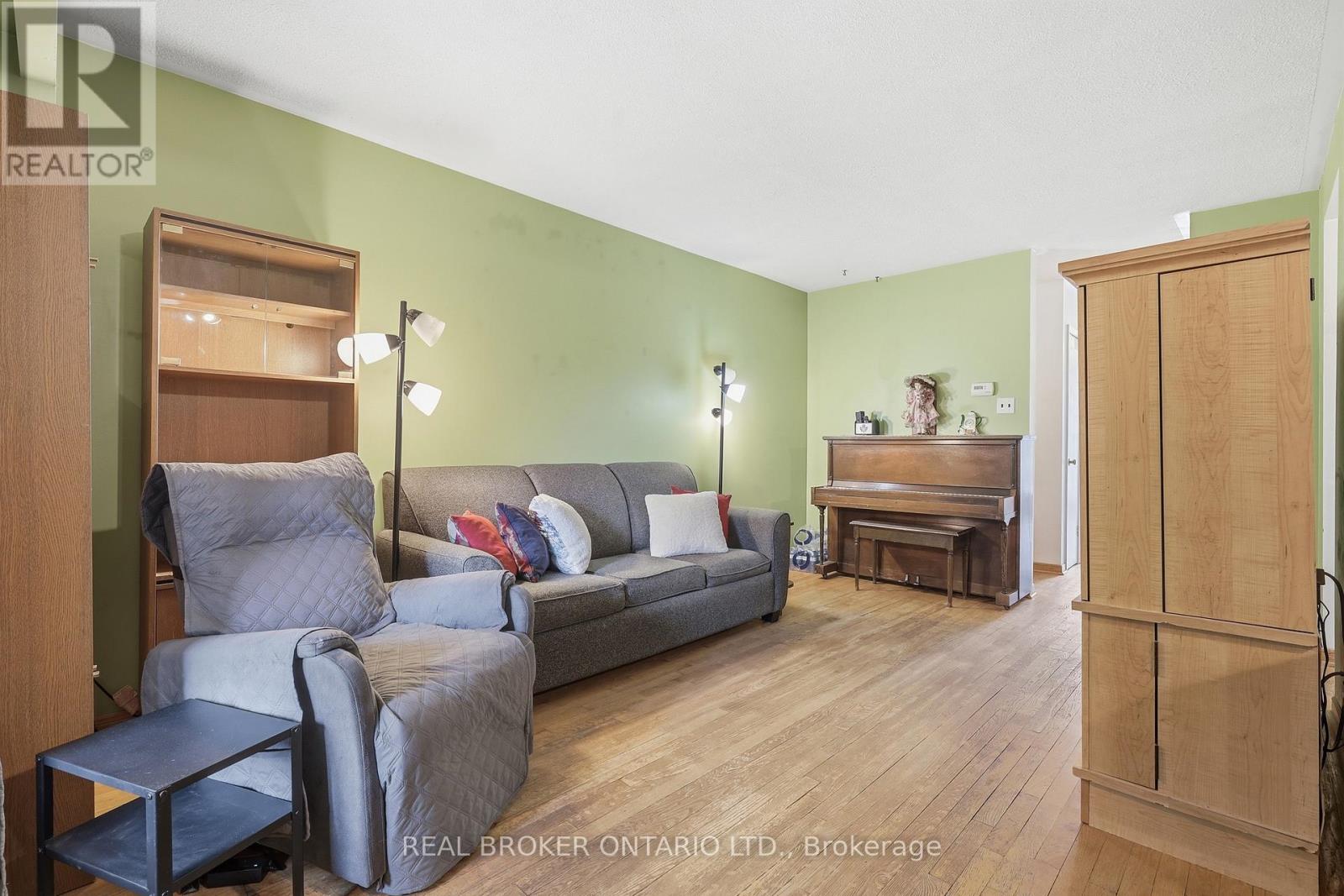 38 - 3860 Morning Star Drive, Mississauga (Malton), Ontario  L4T 1Y9 - Photo 10 - W12870276