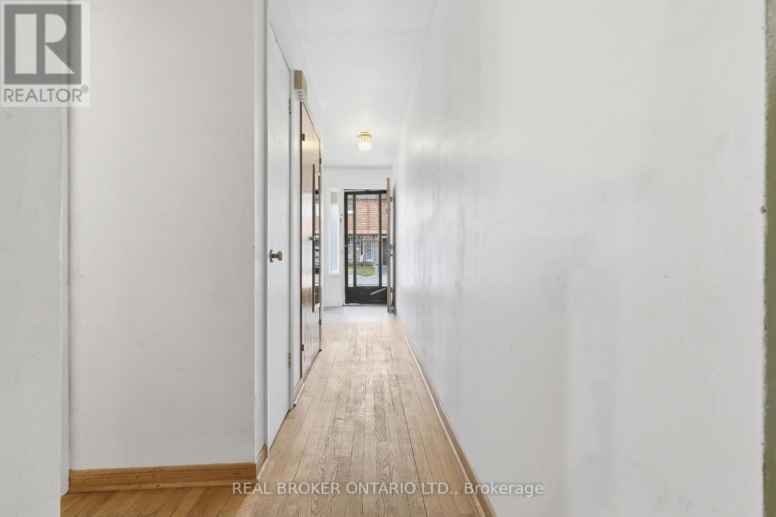 38 - 3860 Morning Star Drive, Mississauga (Malton), Ontario  L4T 1Y9 - Photo 4 - W12870276