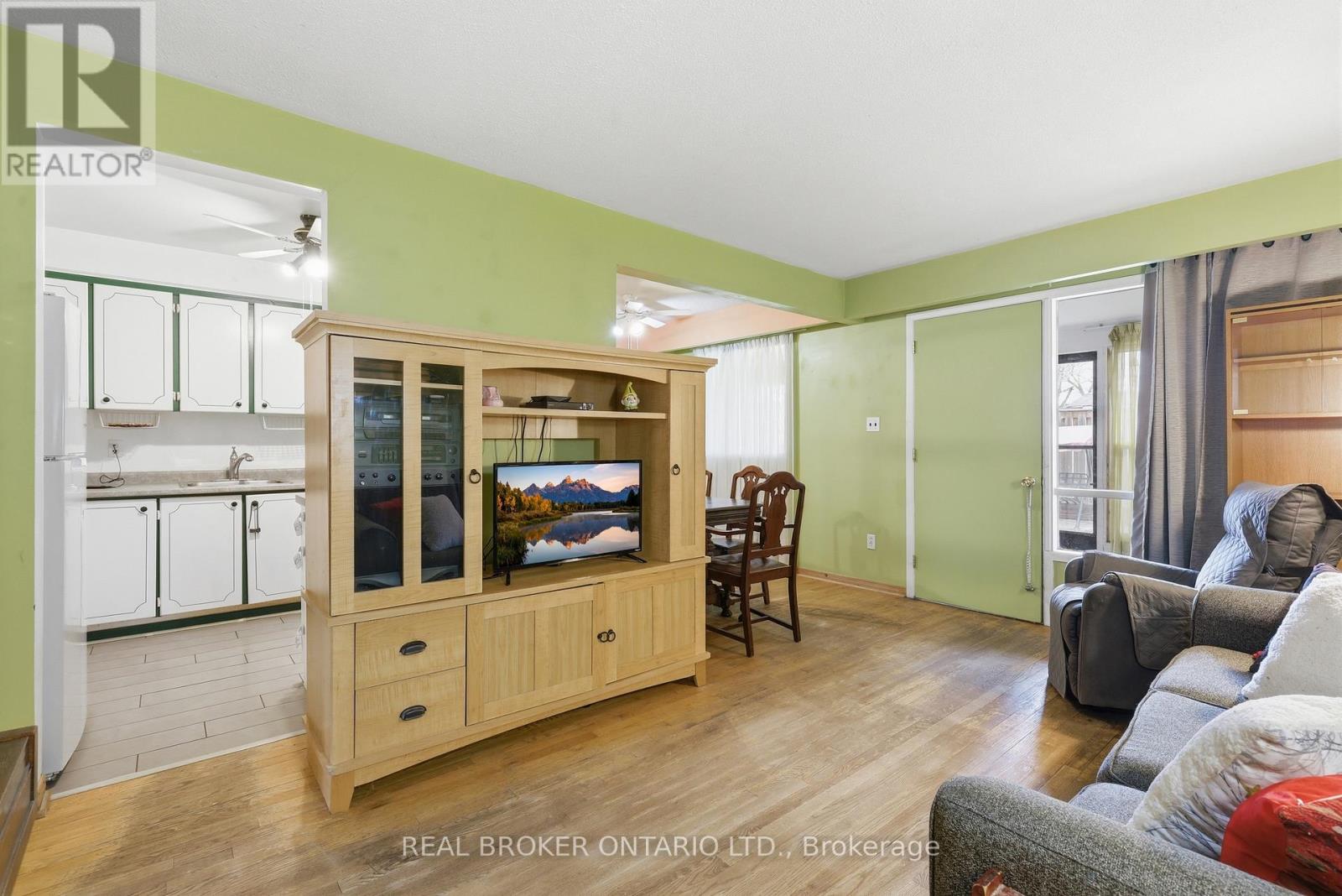 38 - 3860 Morning Star Drive, Mississauga (Malton), Ontario  L4T 1Y9 - Photo 8 - W12870276