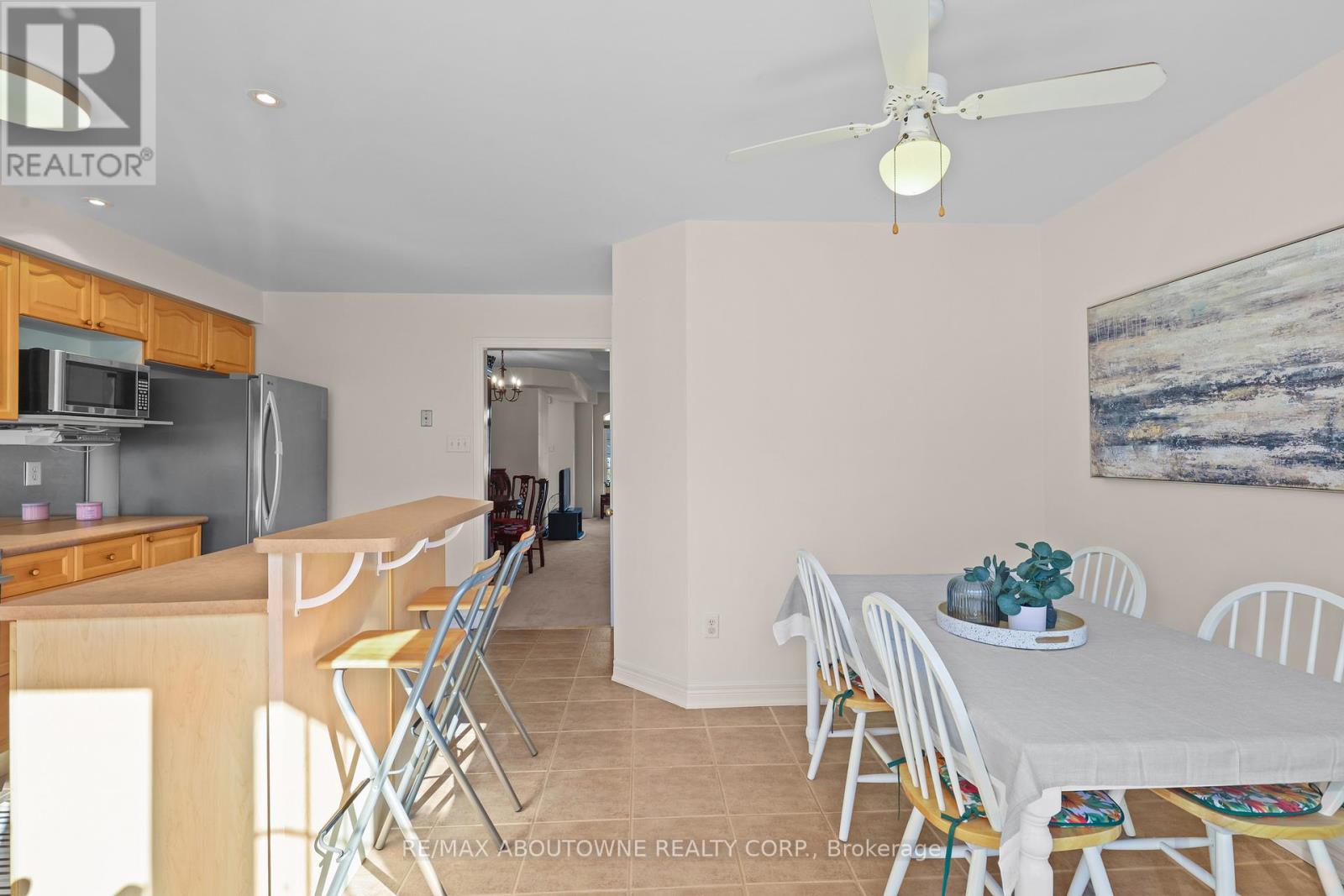 148 Littlewood Drive, Oakville (Ro River Oaks), Ontario  L6H 6T7 - Photo 14 - W12870294