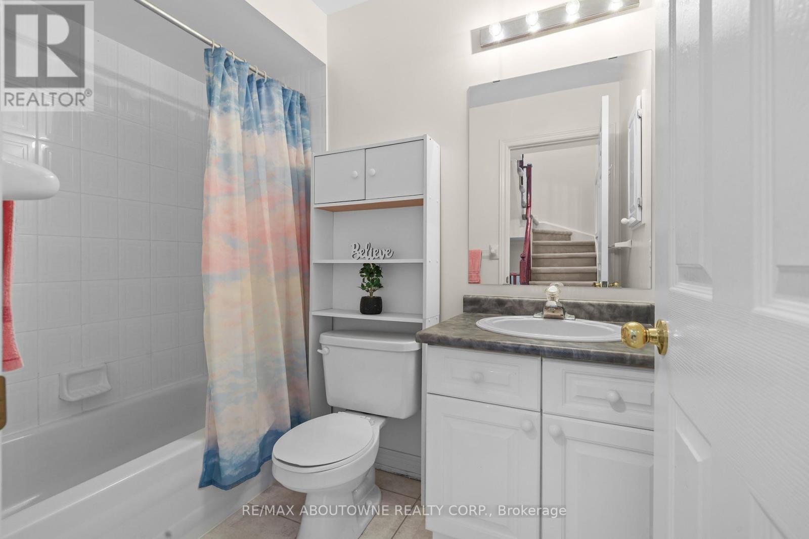 148 Littlewood Drive, Oakville (Ro River Oaks), Ontario  L6H 6T7 - Photo 23 - W12870294