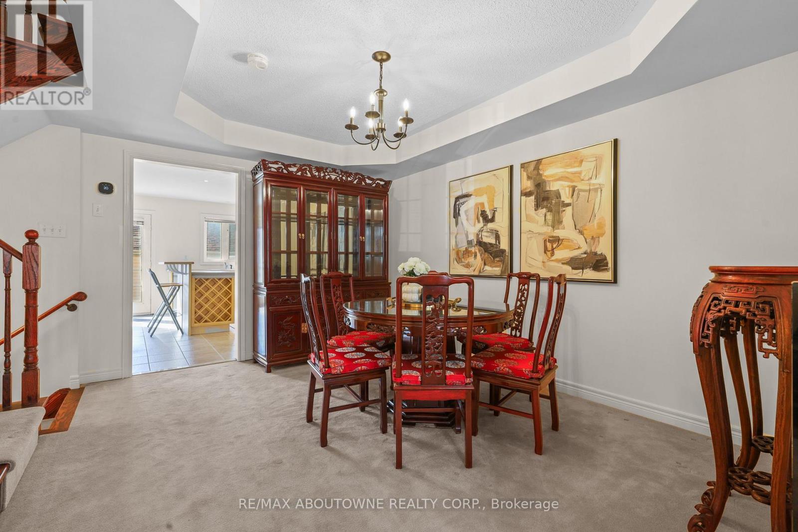 148 Littlewood Drive, Oakville (Ro River Oaks), Ontario  L6H 6T7 - Photo 8 - W12870294