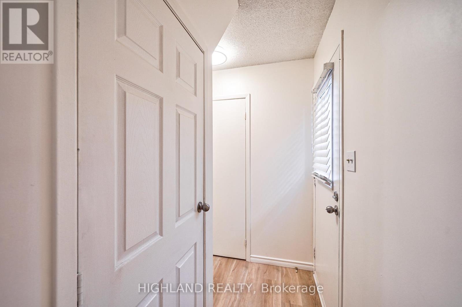 6455 Tisler Crescent, Mississauga (Meadowvale), Ontario  L5N 3G6 - Photo 14 - W12870316